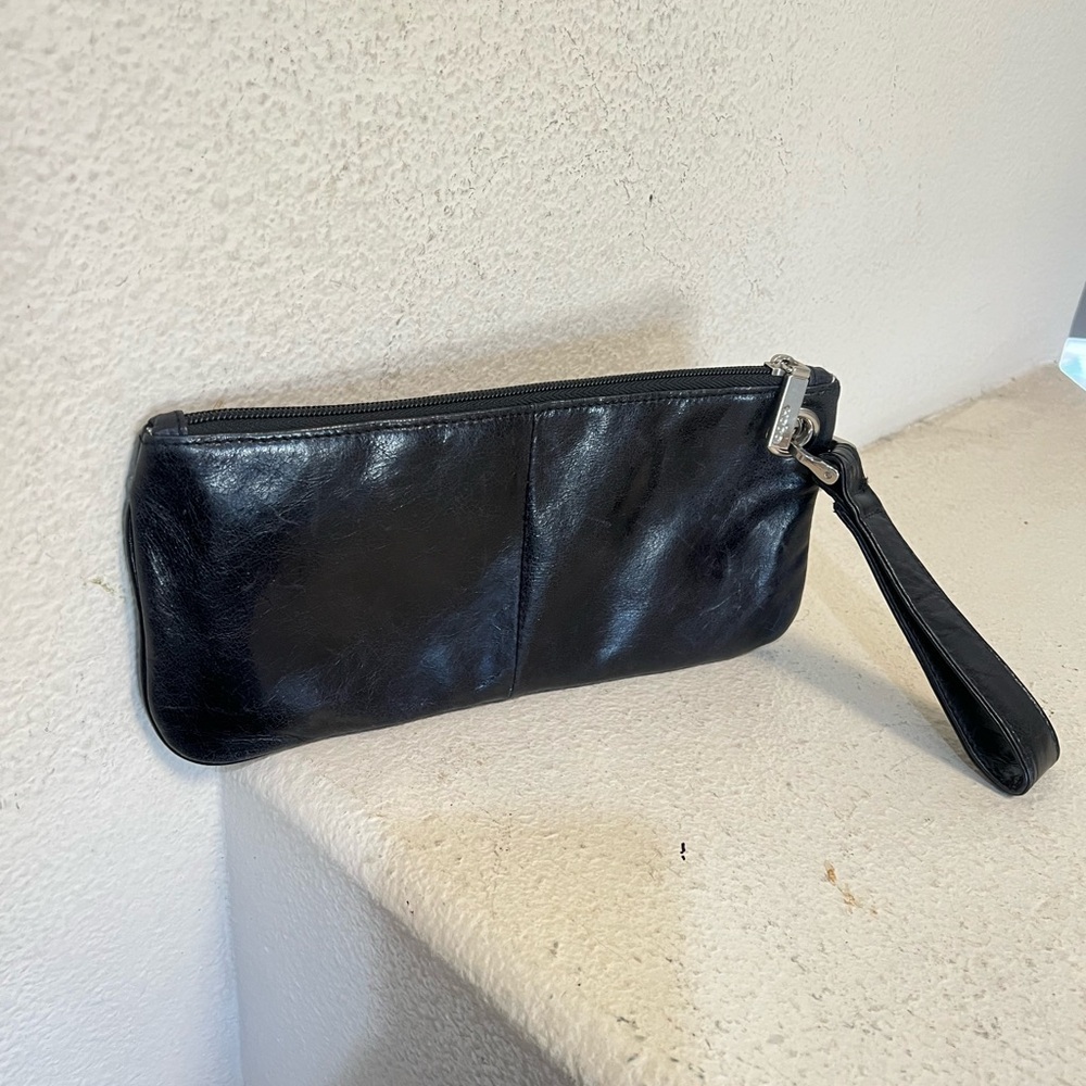 HOBO Vida black Leather Wristlet Wallets Card Slots Clutch Purses